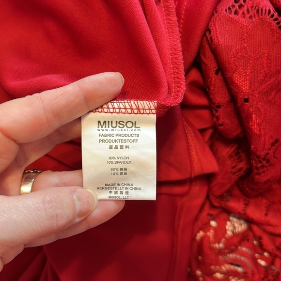 Elegant Red Lace Long Sleeve Full Length Maxi Formal Dress NWT - Picture 11 of 13